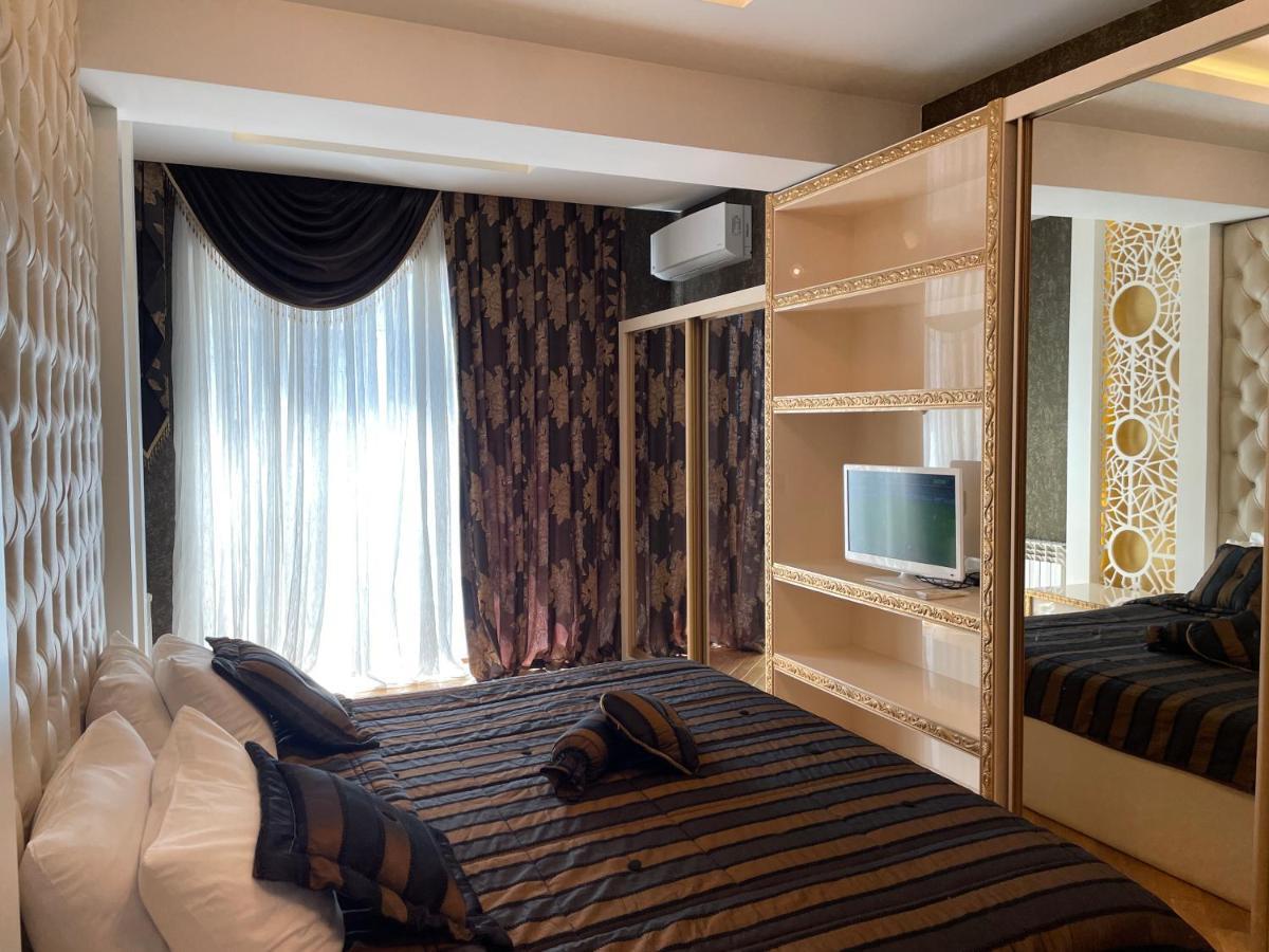Park Azure Louvre Apartment バクー エクステリア 写真