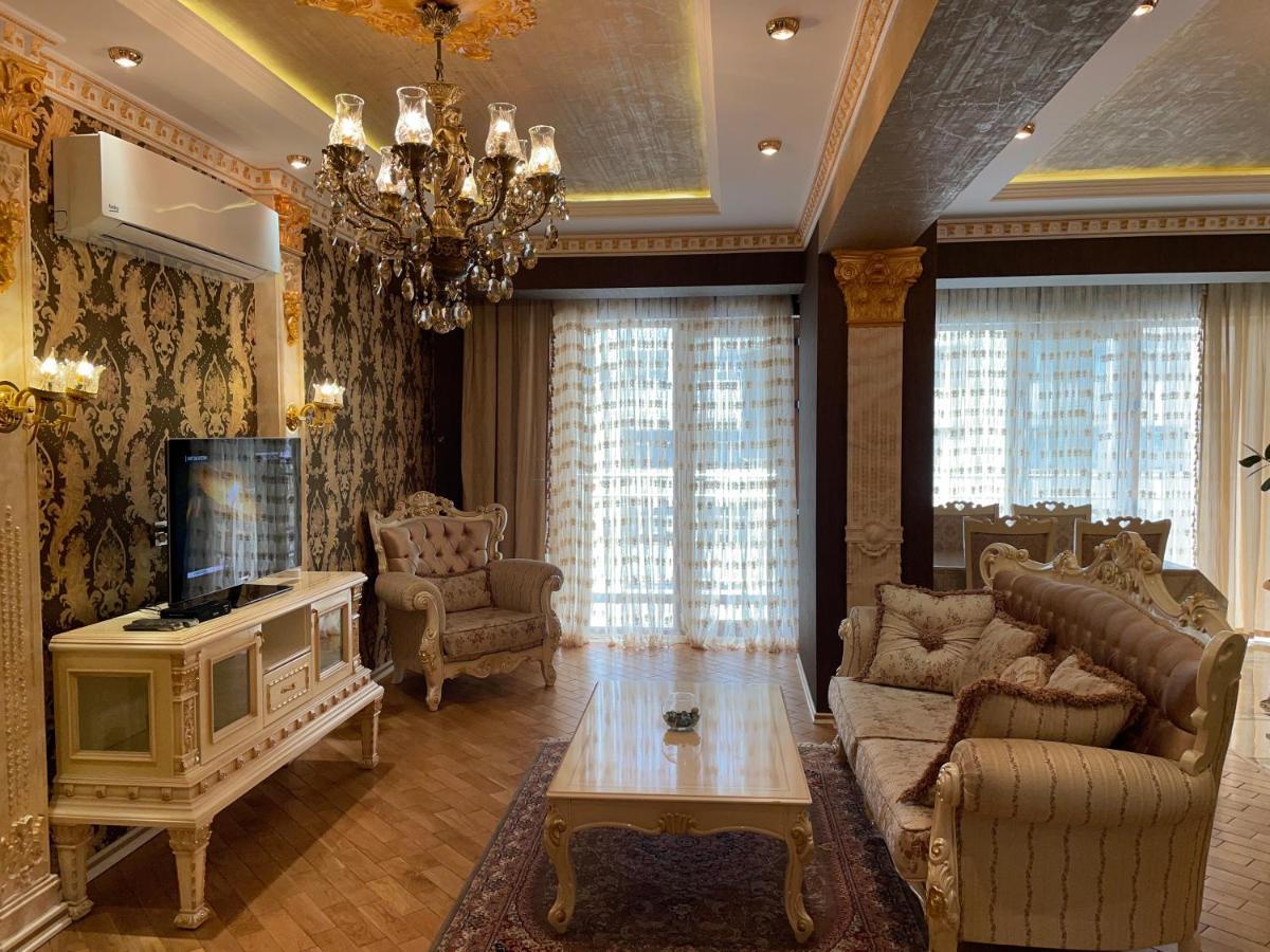 Park Azure Louvre Apartment バクー エクステリア 写真
