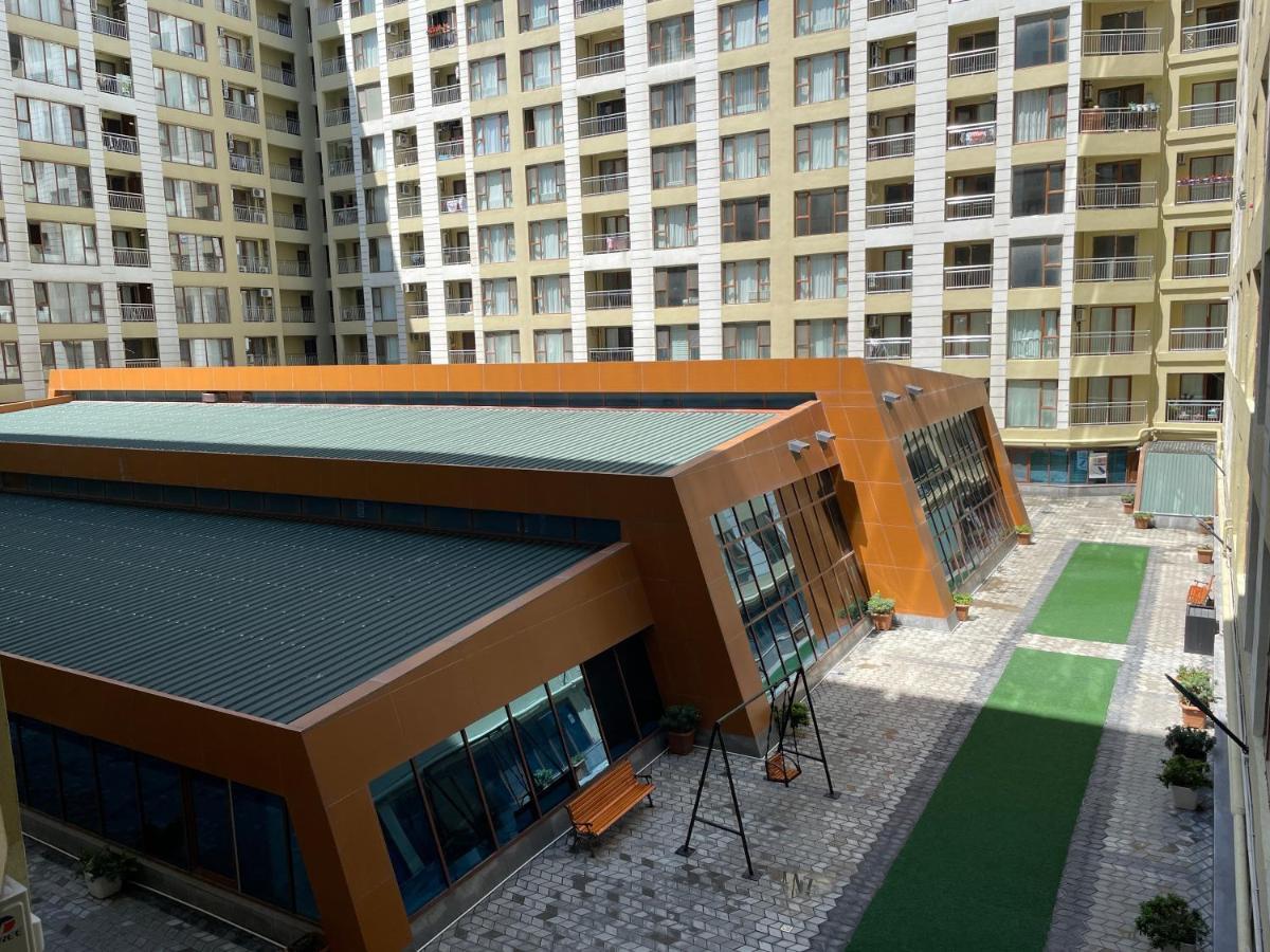 Park Azure Louvre Apartment バクー エクステリア 写真